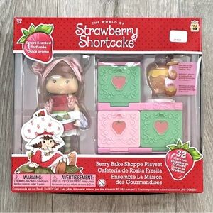 Strawberry Shortcake Scented Berry Bake Shoppe Playset 32 Piece Play Set 2024